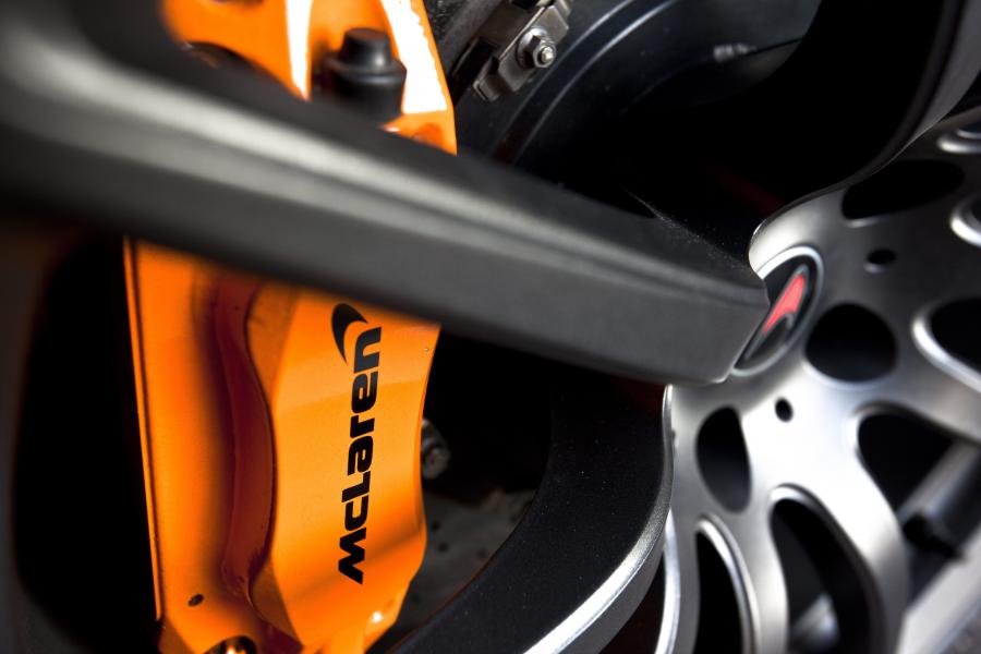  McLaren MP4-12C 2009 года  (фото 134 из 268)